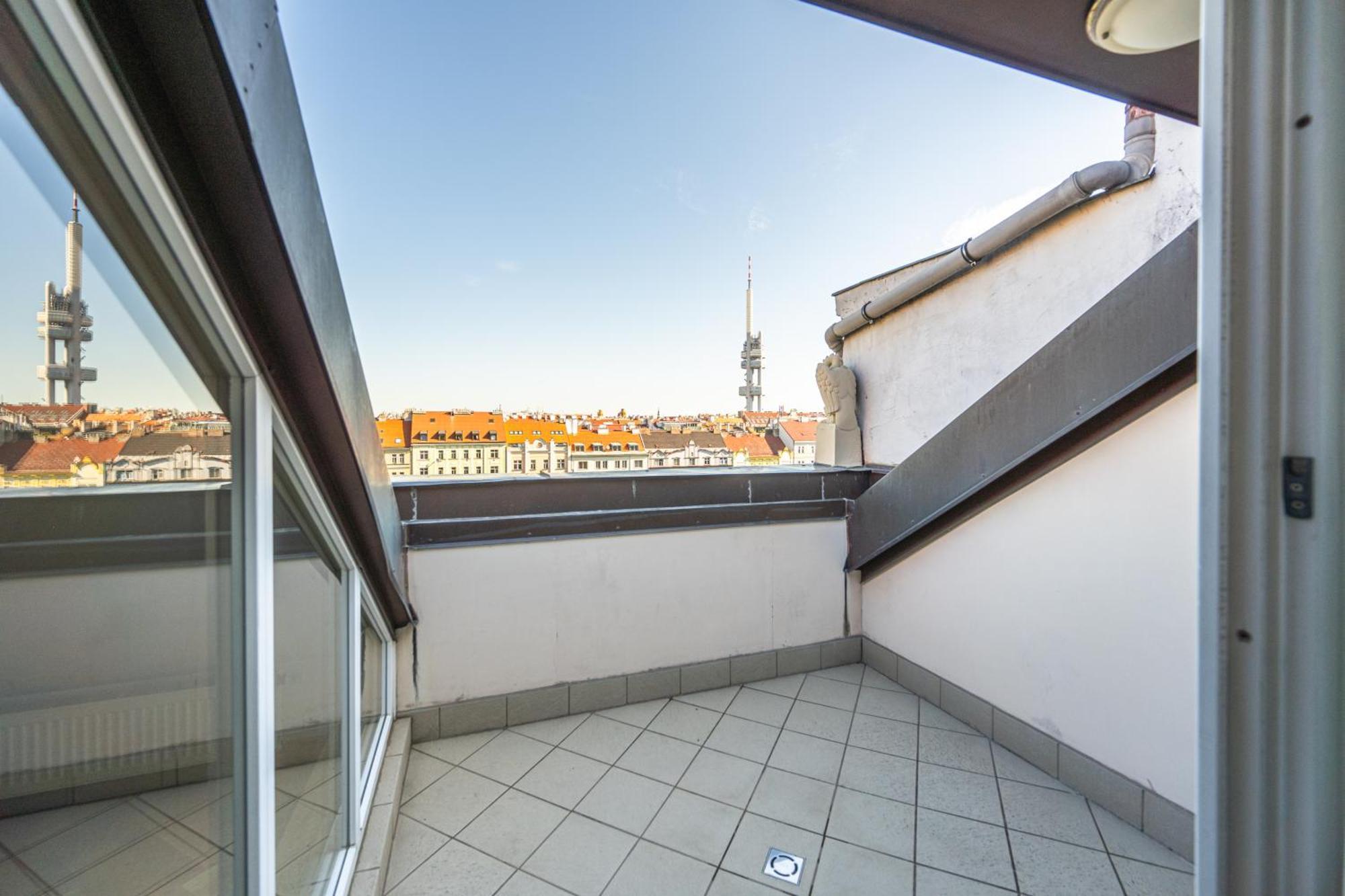 Jiriho Z Podebrad Apartments Prague Exterior photo
