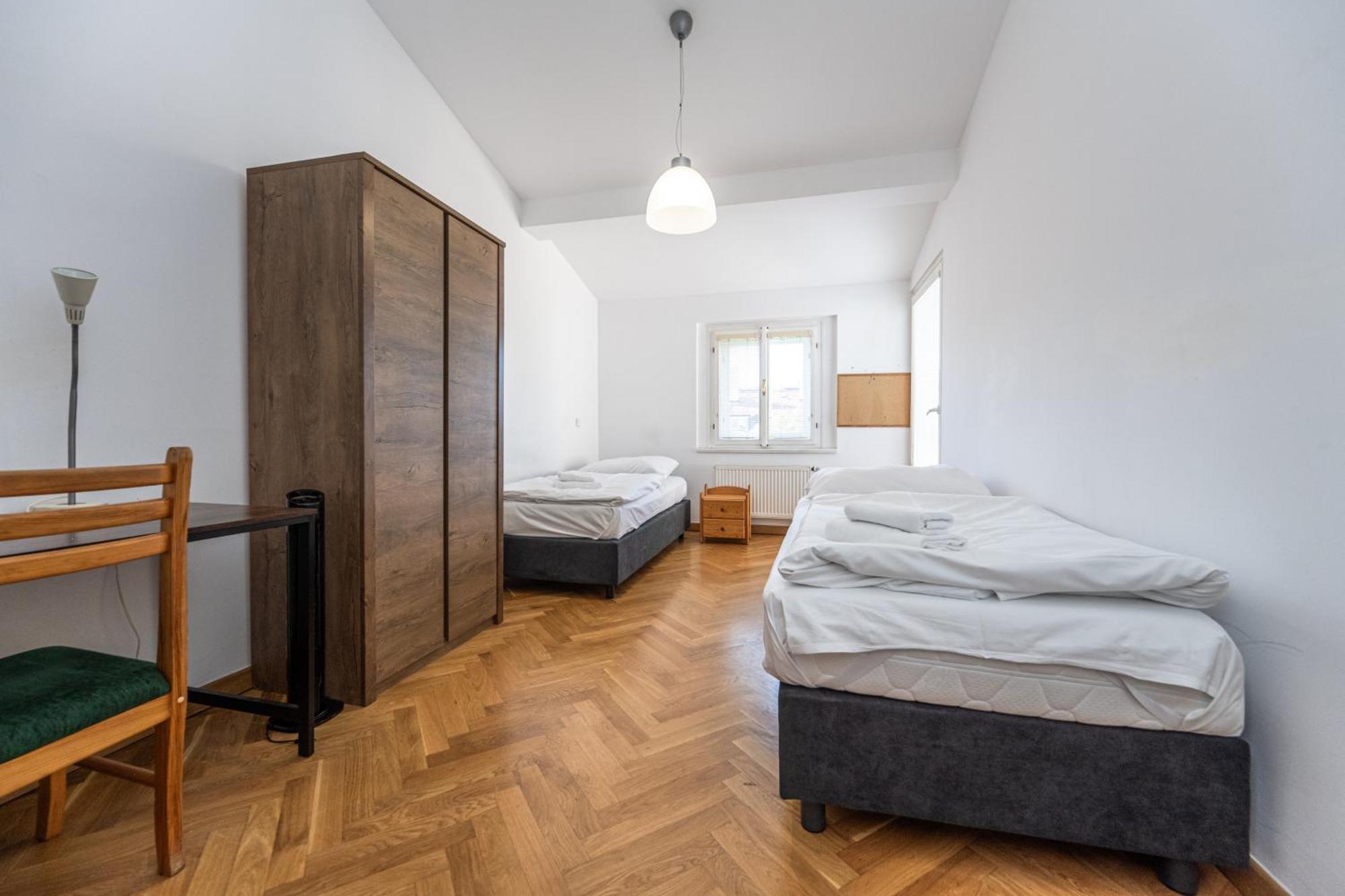 Jiriho Z Podebrad Apartments Prague Exterior photo