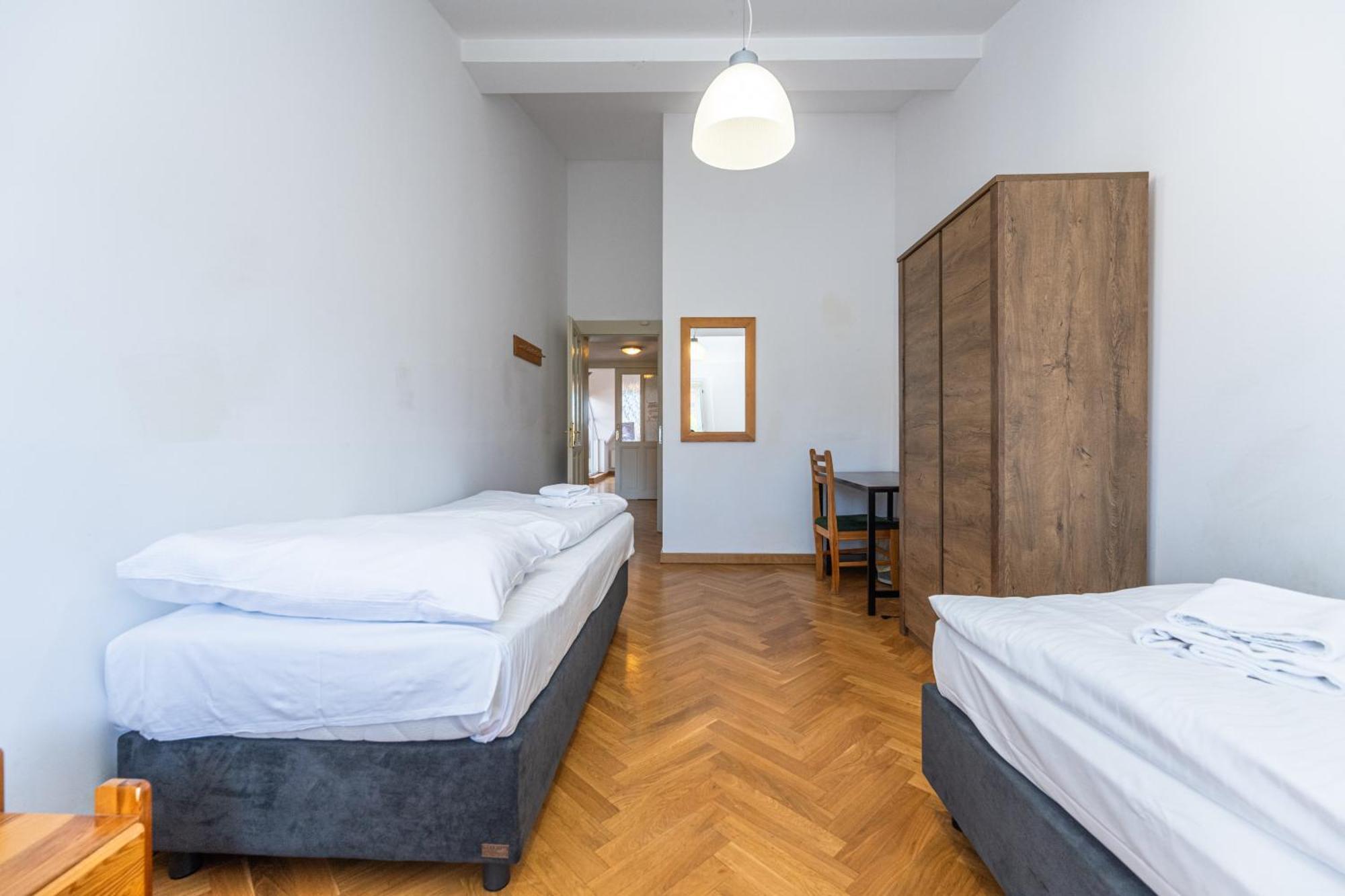 Jiriho Z Podebrad Apartments Prague Exterior photo
